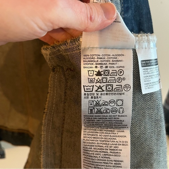 Levi’s Trucker Denim Jacket - Picture 12 of 14